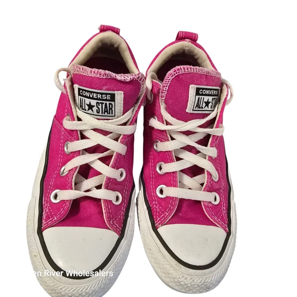 Converse All Star Girls Low Top Pink Canvas Sneakers‎